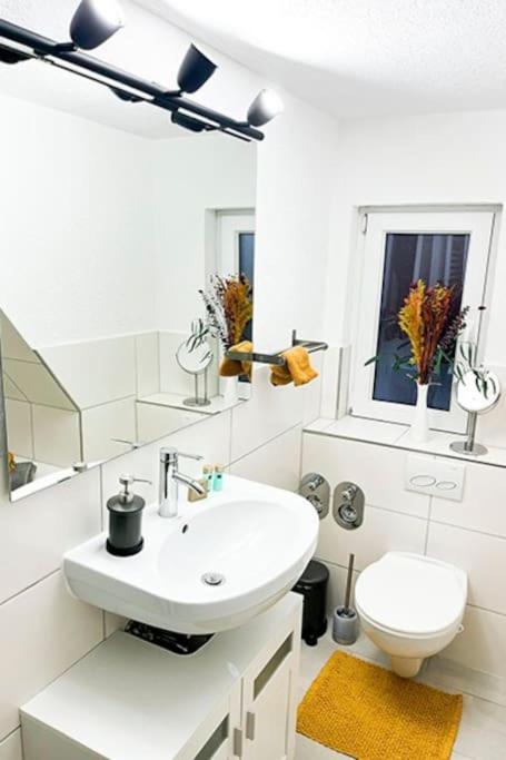 Modernes Apartment Mit Balkon Free Parking Netflix Celle Kültér fotó